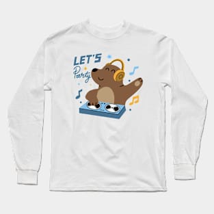 Cute bear playing dj music Long Sleeve T-Shirt